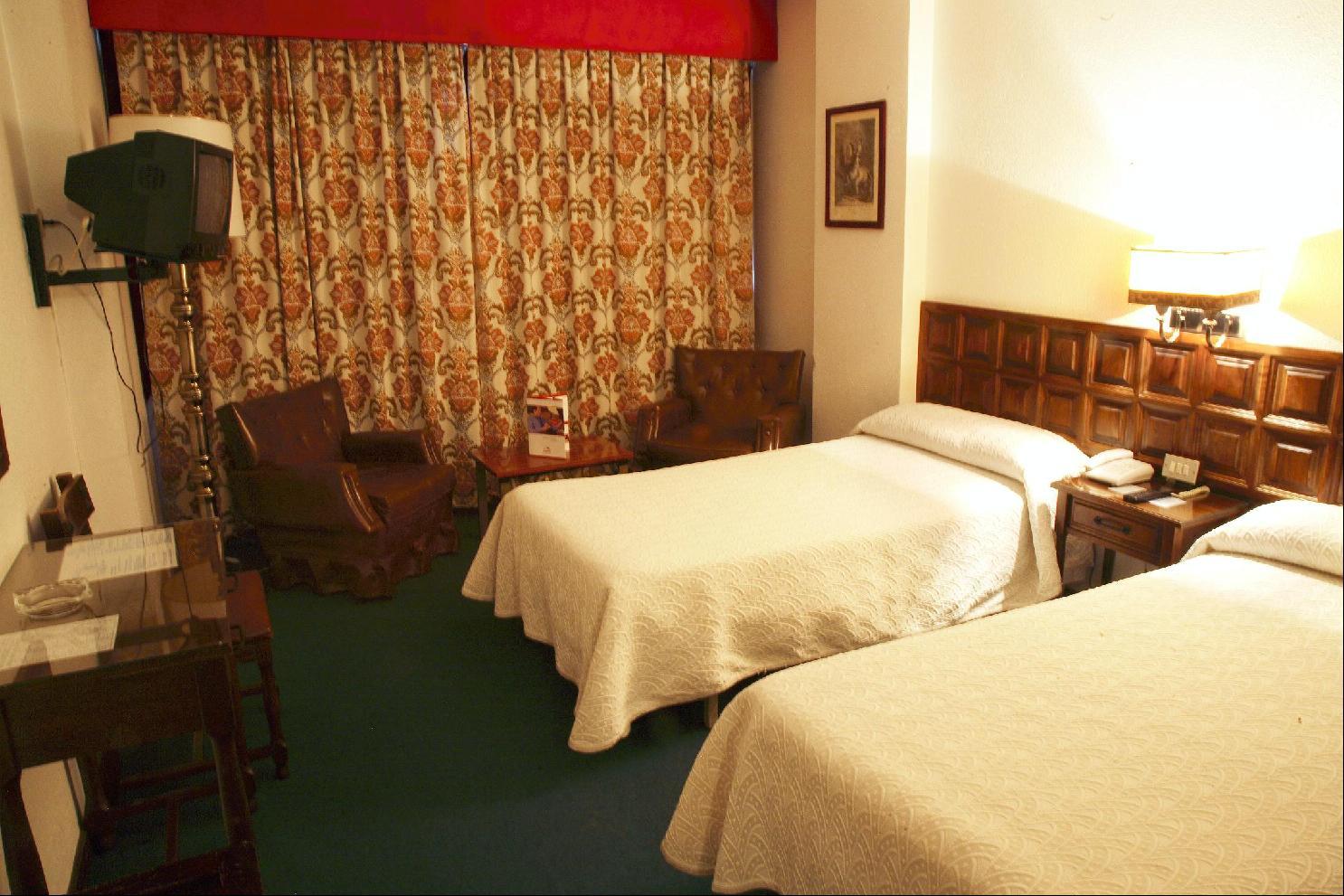 Hotel Monclus Palencia Pokój zdjęcie